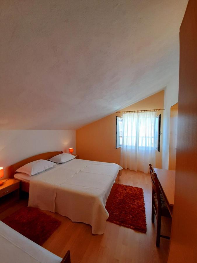 חוואר Apartments And Rooms Jasna מראה חיצוני תמונה