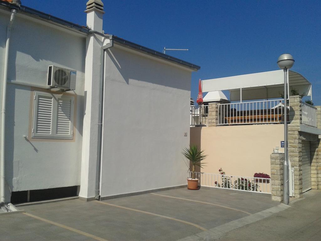 חוואר Apartments And Rooms Jasna מראה חיצוני תמונה