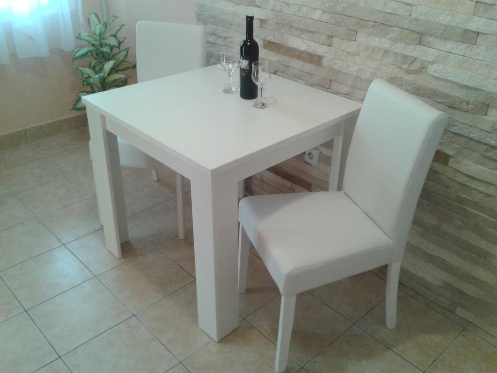 חוואר Apartments And Rooms Jasna מראה חיצוני תמונה