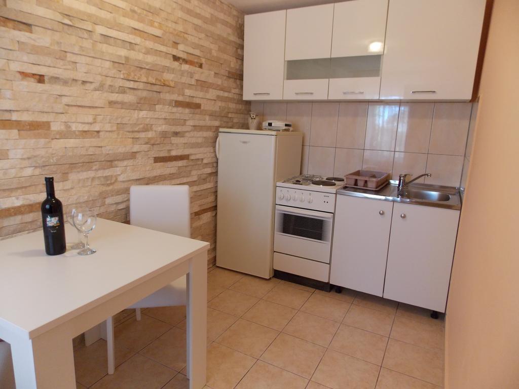חוואר Apartments And Rooms Jasna מראה חיצוני תמונה