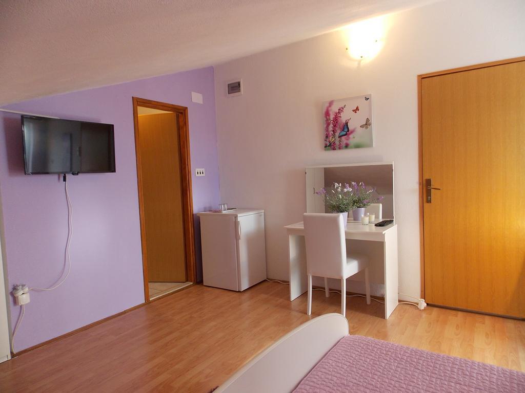 חוואר Apartments And Rooms Jasna מראה חיצוני תמונה